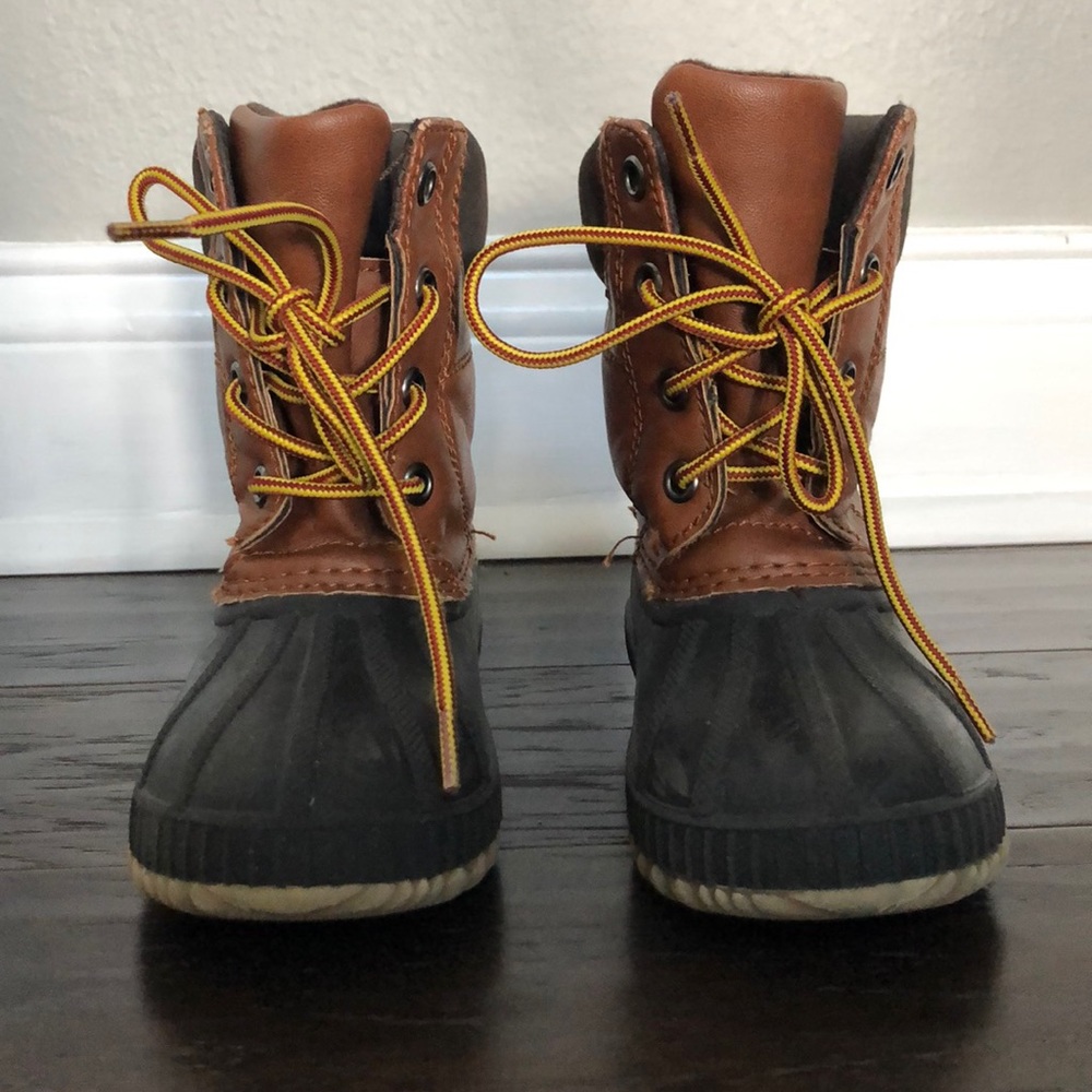 GAP Thinsulate (Insulated) Duck Boots. Size 9T/10T